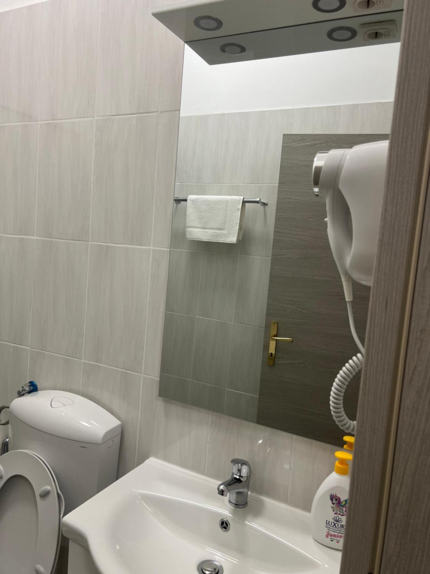 Bed and Breakfast Turati Termini Roma Exterior foto