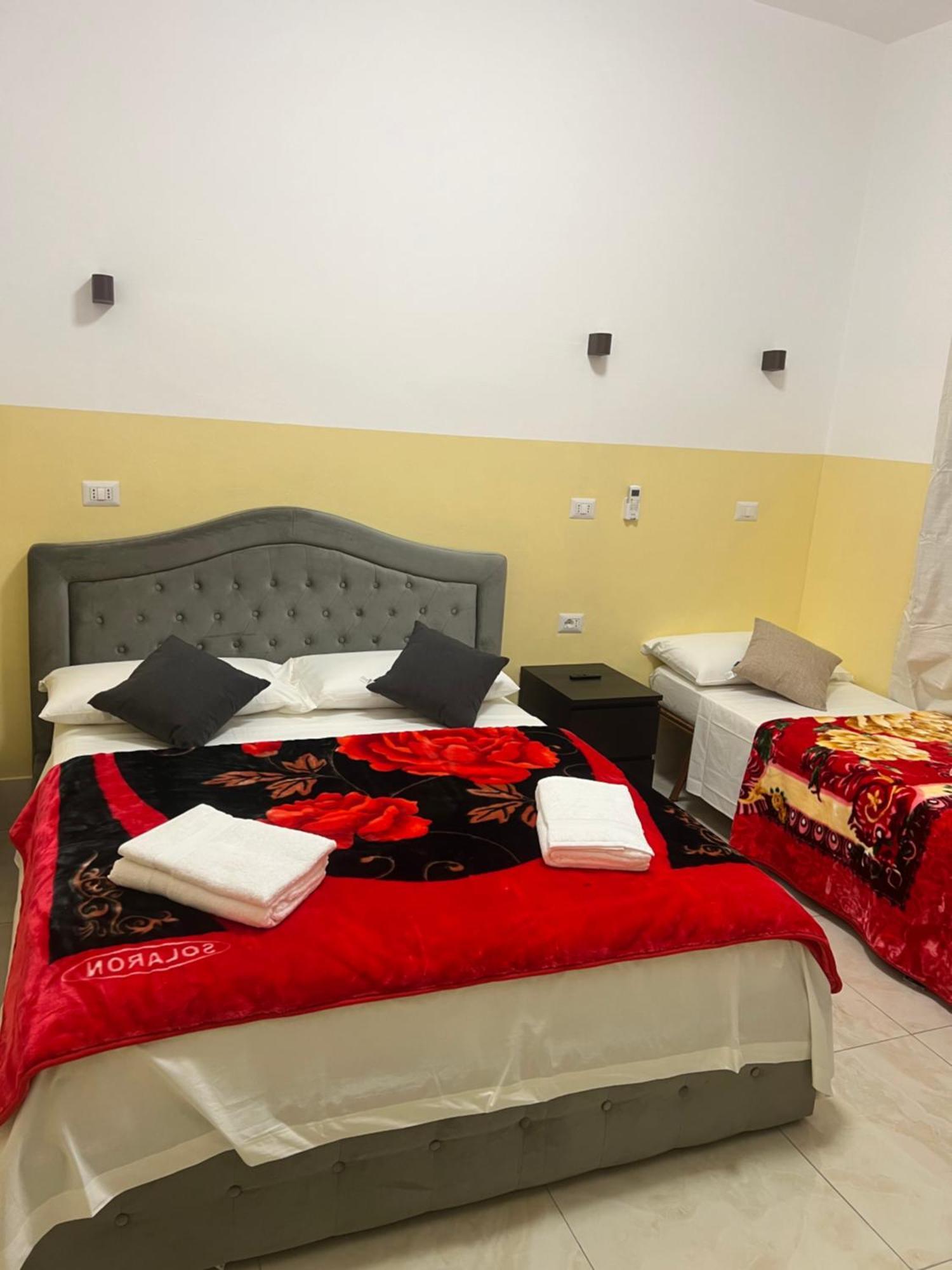 Bed and Breakfast Turati Termini Roma Exterior foto