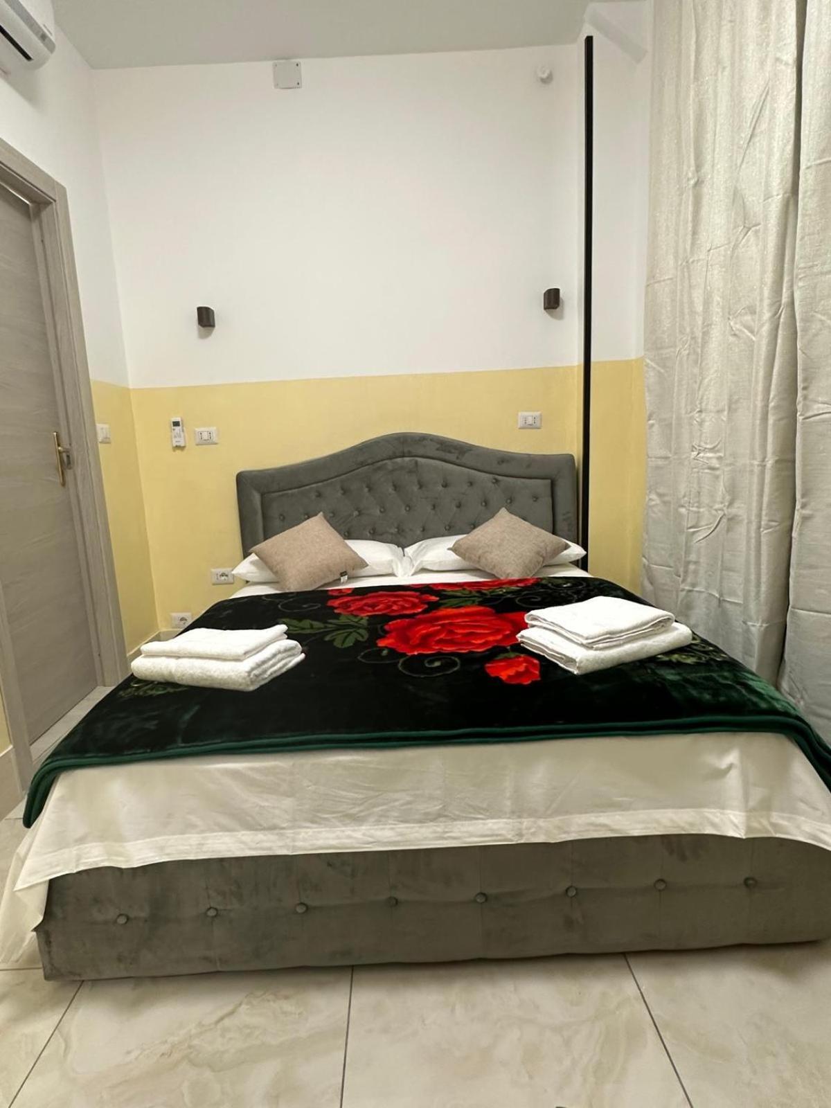 Bed and Breakfast Turati Termini Roma Exterior foto